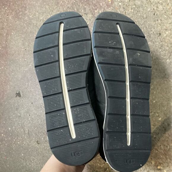 UGG Sneakers - Picture 4 of 4